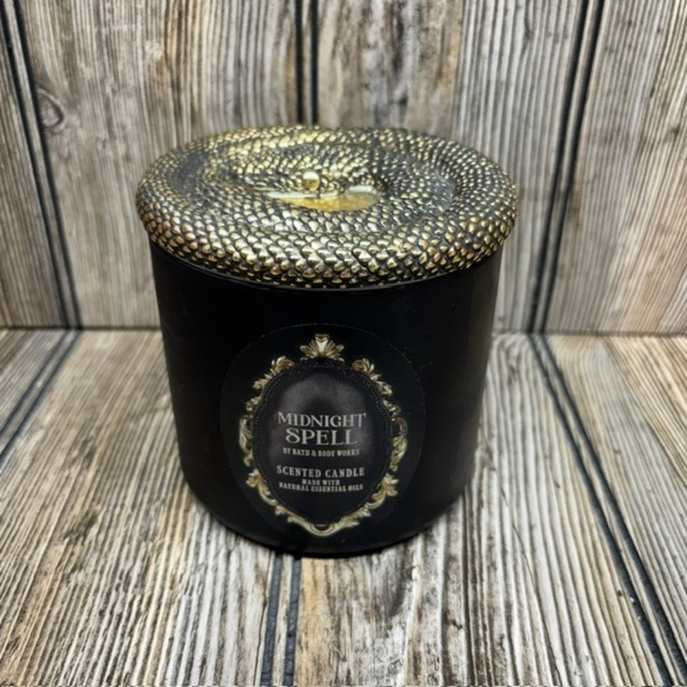 Bath & Body Works Halloween MIDNIGHT SPELL 3 Wick Candle SNAKE Lid